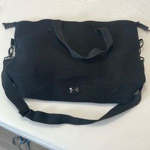 Under Armour On The Run Tote Bag